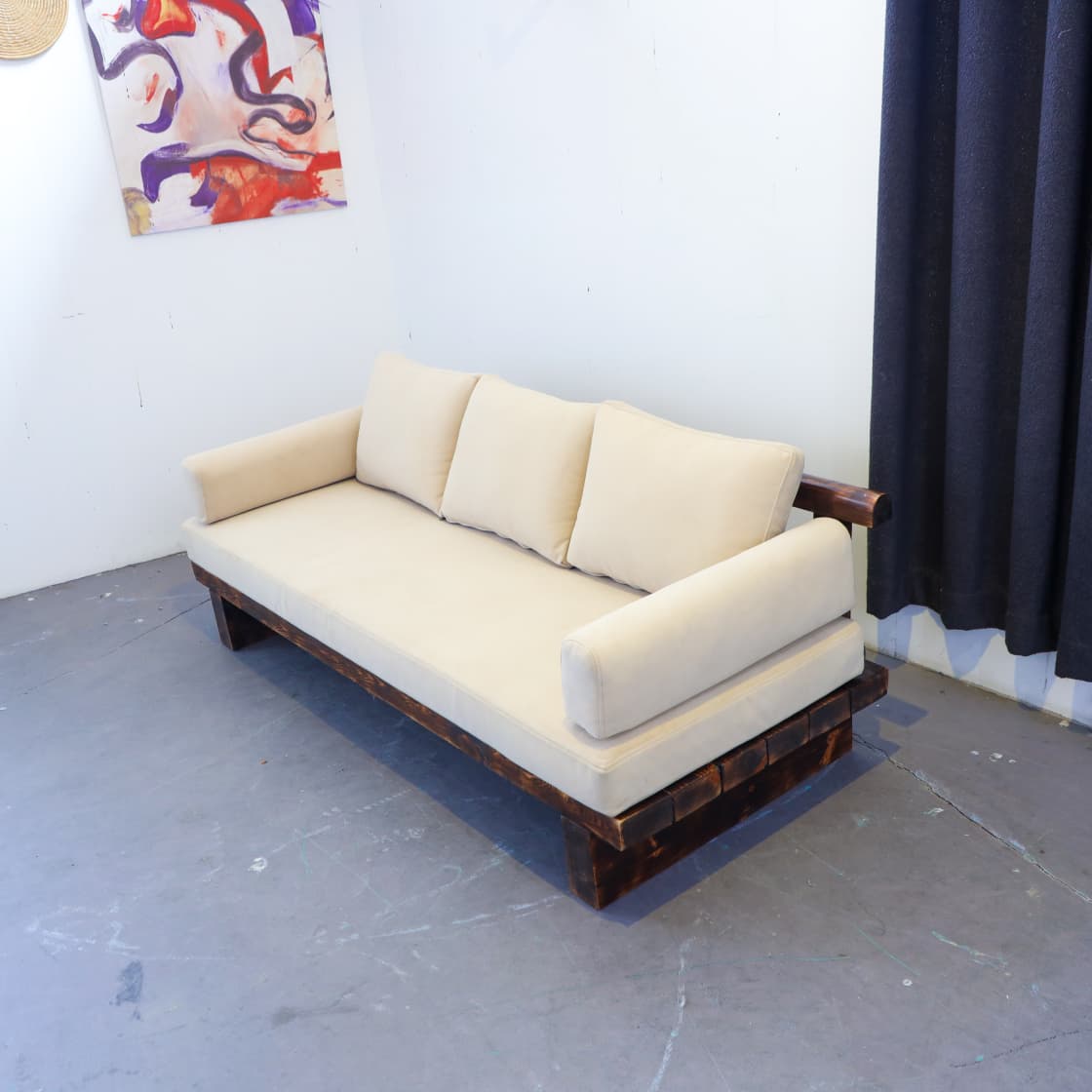 Melamchi Day Sofa